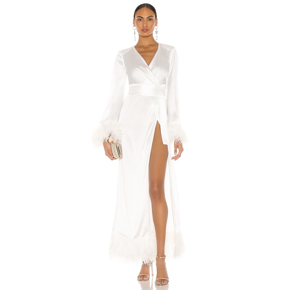 Night UK White Satin Feather Trim Bridal Robe - Picture 13 of 17